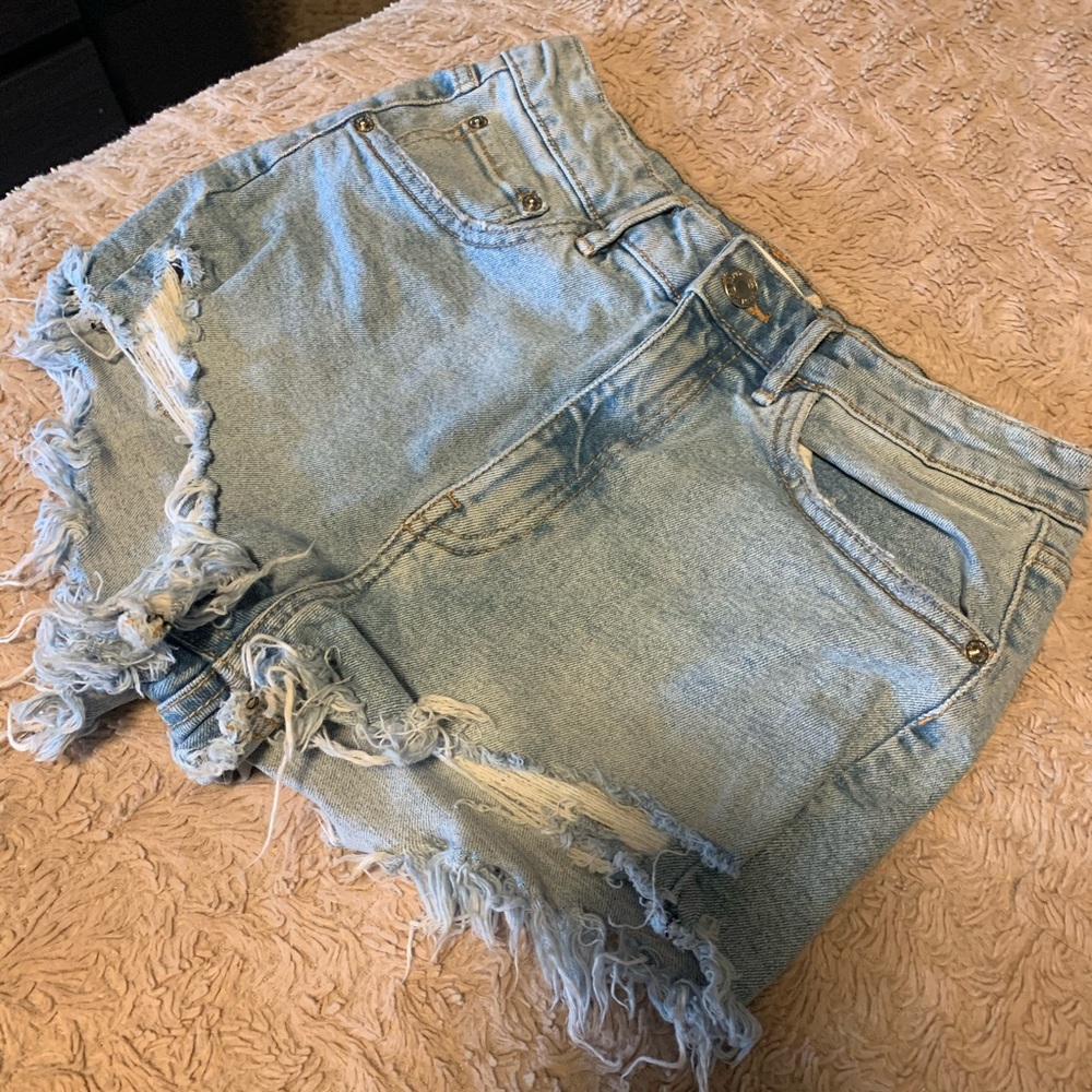 Zara Short shorts